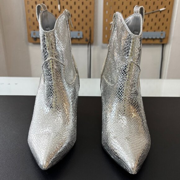 GUESS Women's Silver Snakeskin Pattern Western Ankle Boots, Sz 6,SEE DESCRIPTION - Picture 2 of 15